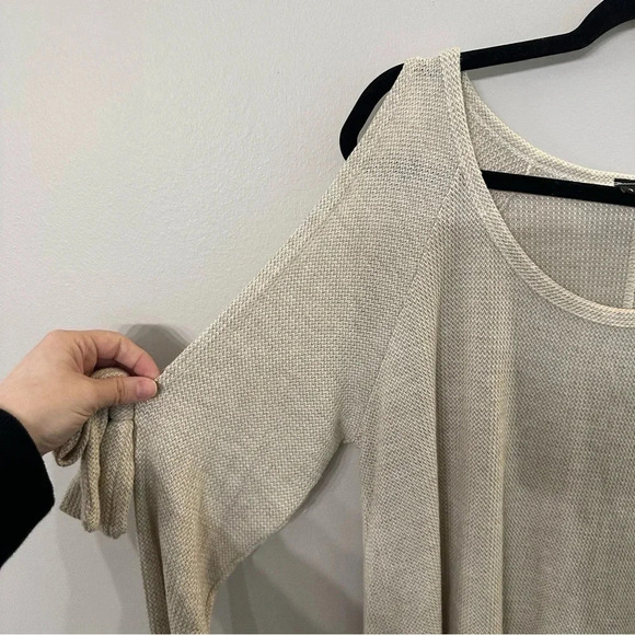 Torrid Waffle Knit Long Sleeve Cold Shoulder w/ Tie Sweater Size 1, 1X - Picture 7 of 9